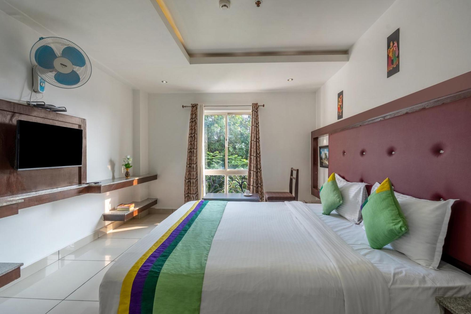 Treebo South Avenue, 700 Mts From Promenade Beach Пондичери Екстериор снимка